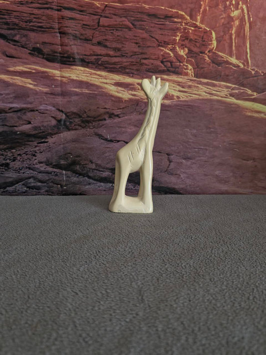 6" Dotted Giraffe - Medium